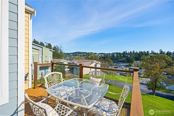 $639,000 | 475 Perry Place, Unit 6, Friday Harbor, WA 98250