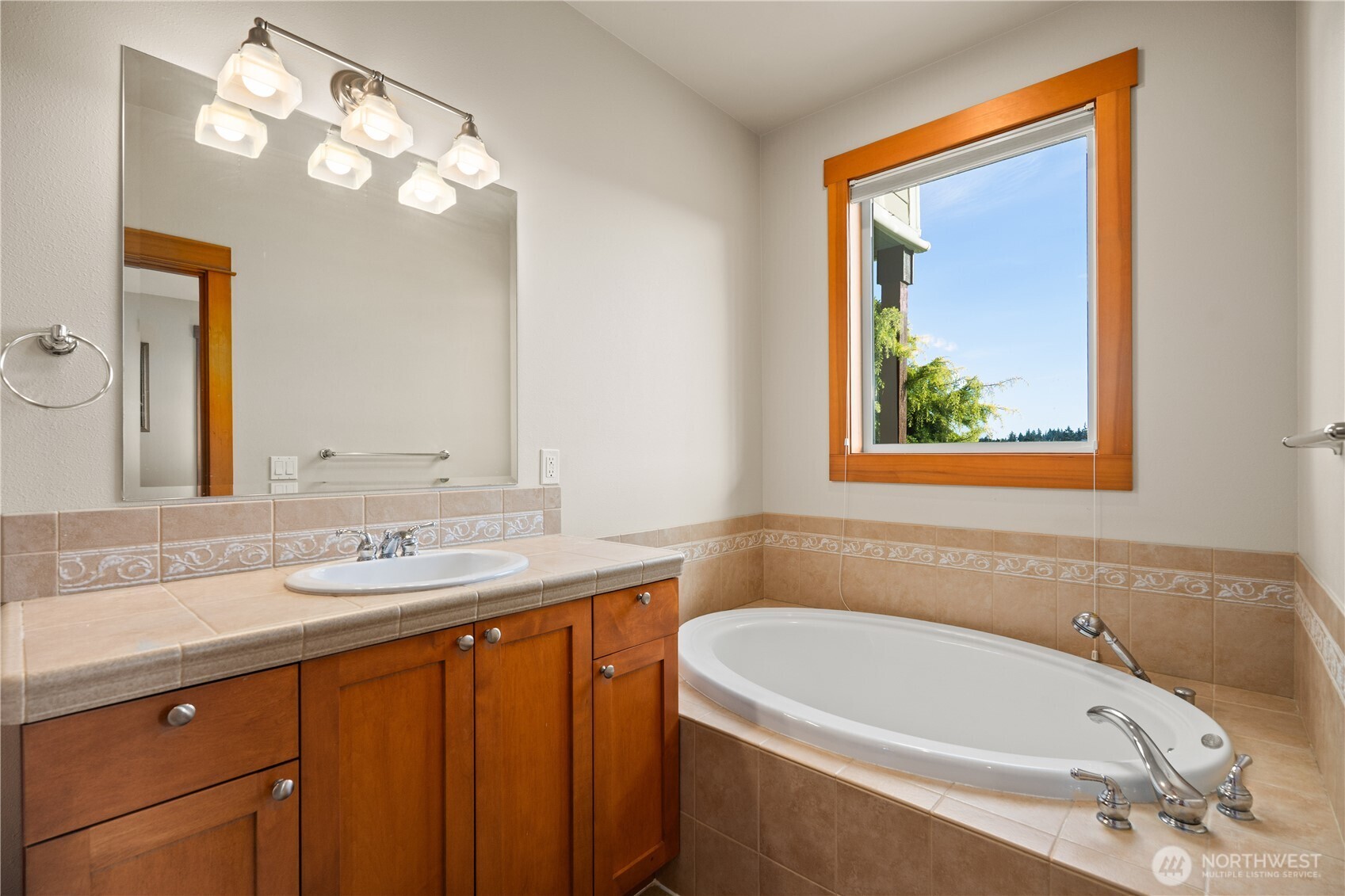 475 Perry Place, Unit 6 Friday Harbor, WA 98250 - Photo 17 of 30