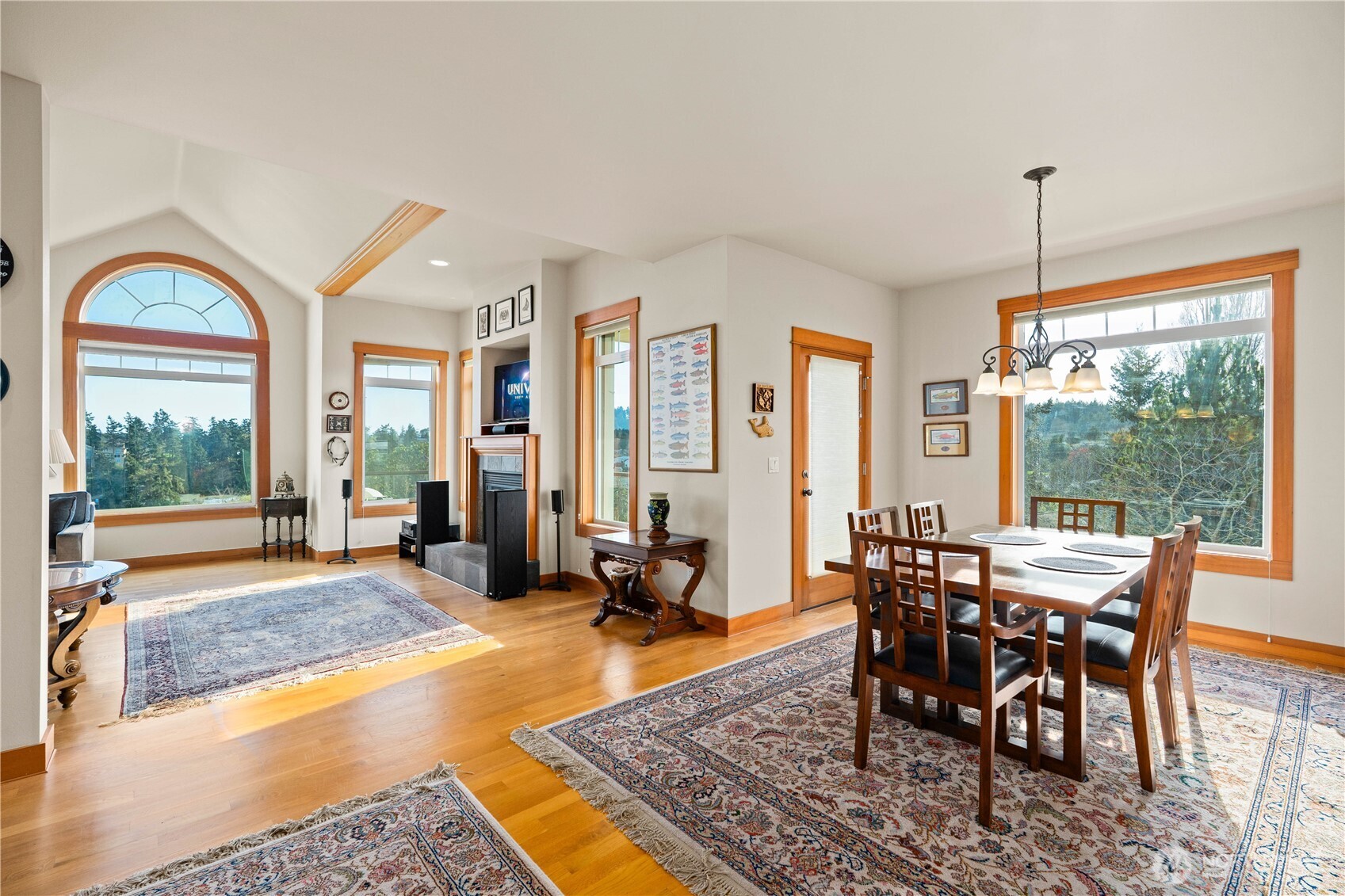 475 Perry Place, Unit 6 Friday Harbor, WA 98250 - Photo 2 of 30