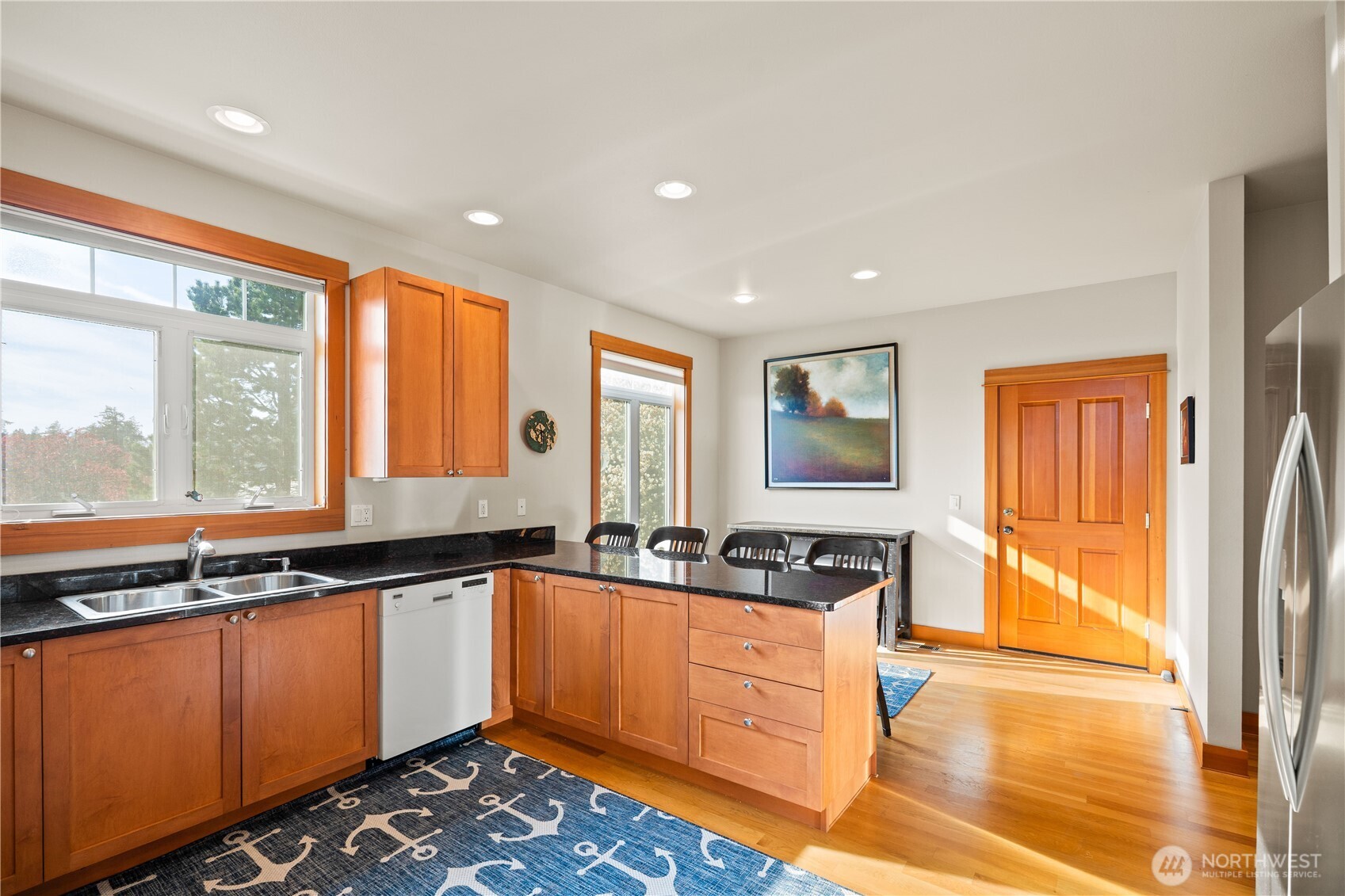 475 Perry Place, Unit 6 Friday Harbor, WA 98250 - Photo 5 of 30