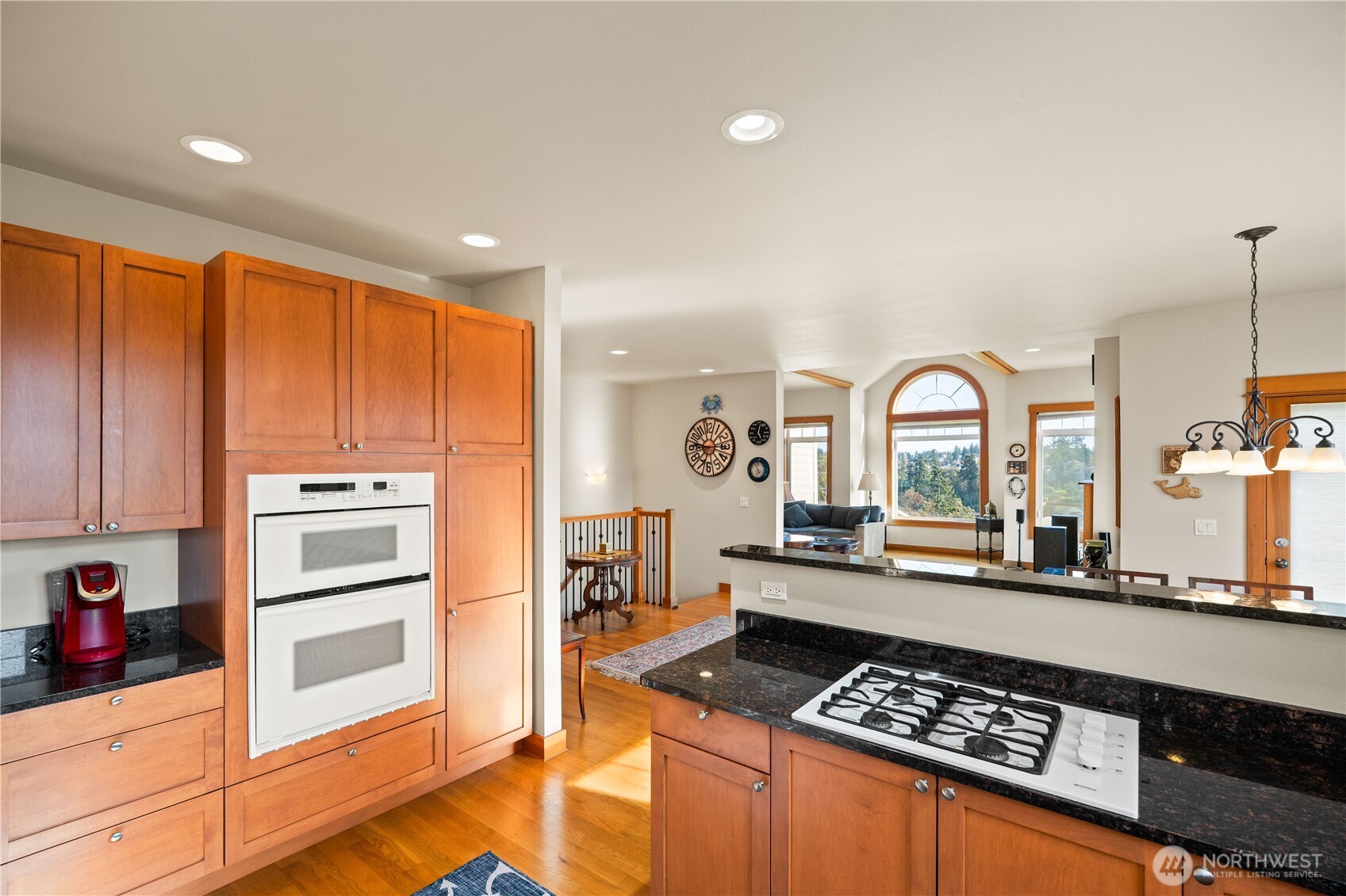 475 Perry Place, Unit 6 Friday Harbor, WA 98250 - Photo 6 of 30