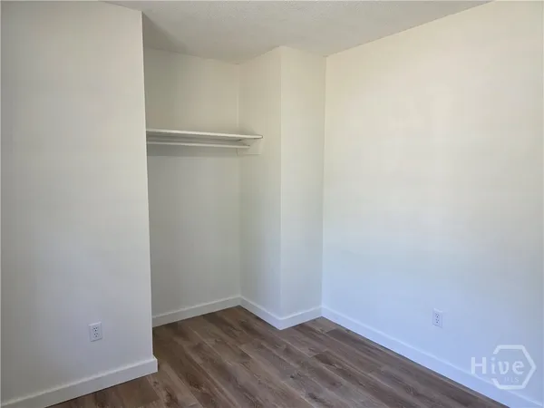 $1,600 | 309 East 3rd Street, Springfield, GA 31329