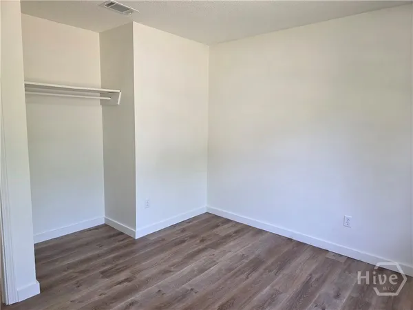 $1,600 | 309 East 3rd Street, Springfield, GA 31329
