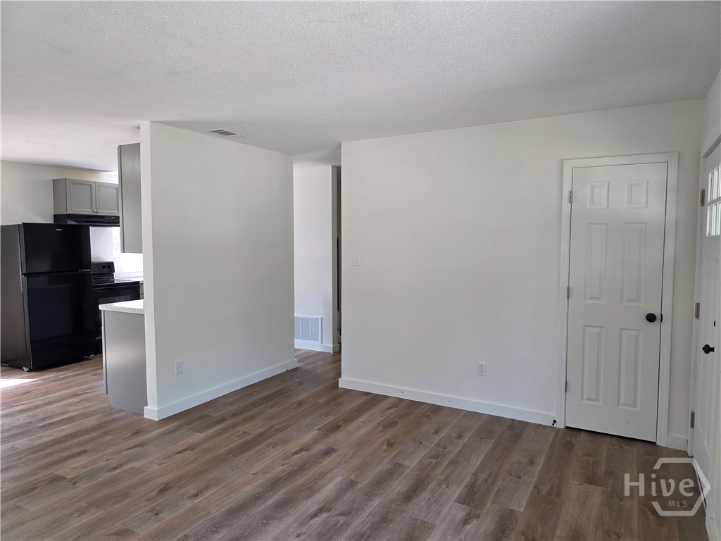 309 East 3rd Street Springfield, GA 31329 - Photo 3 of 18