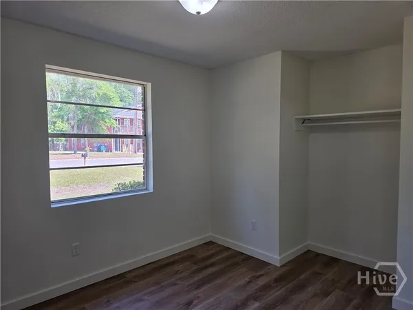 $1,600 | 309 East 3rd Street, Springfield, GA 31329