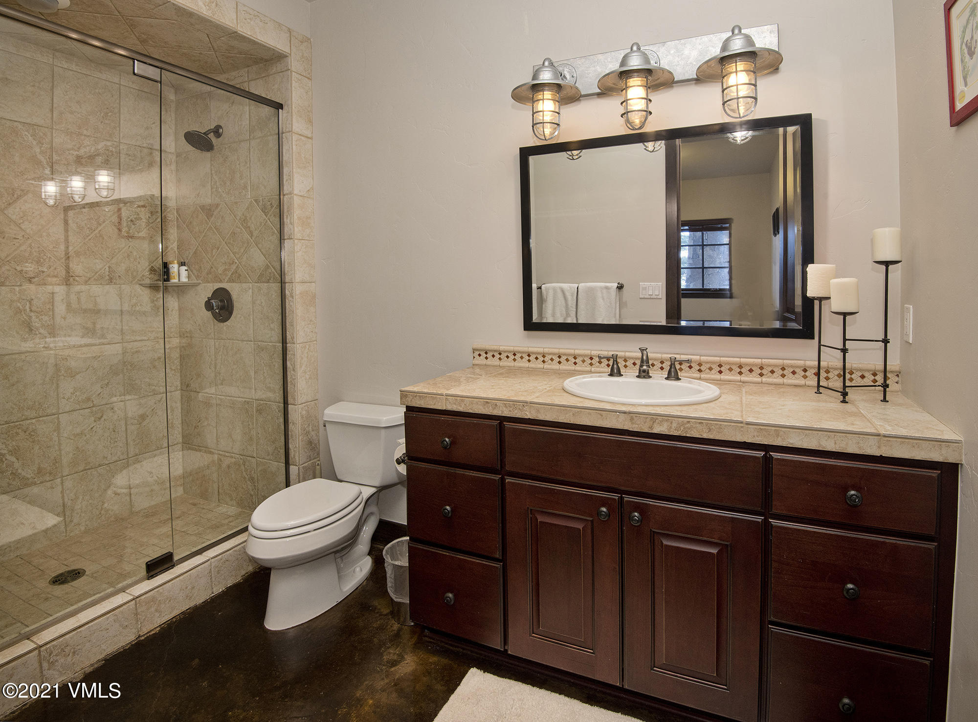 5691 Wildridge Road East Avon, CO 81620 - Photo 38 of 45 Bedroom 4 en suite bath