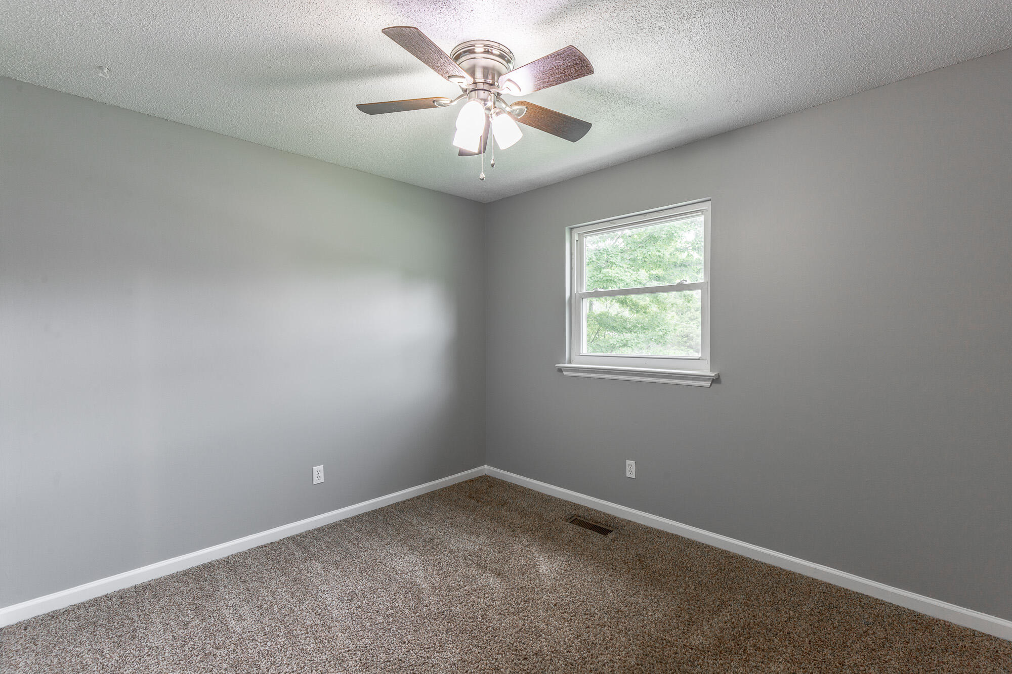 72 Gregory Lane LaFayette, GA 30728 - Photo 28 of 50 72 Gregory Lane HD-32