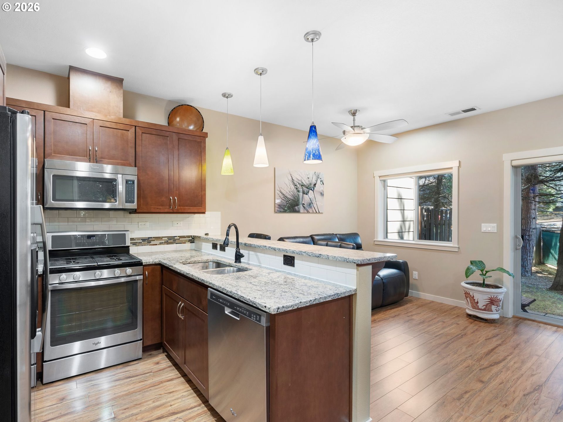 11352 Southwest Hallmark Terrace Tigard, OR 97223 - Photo 5 of 29 Kitchen