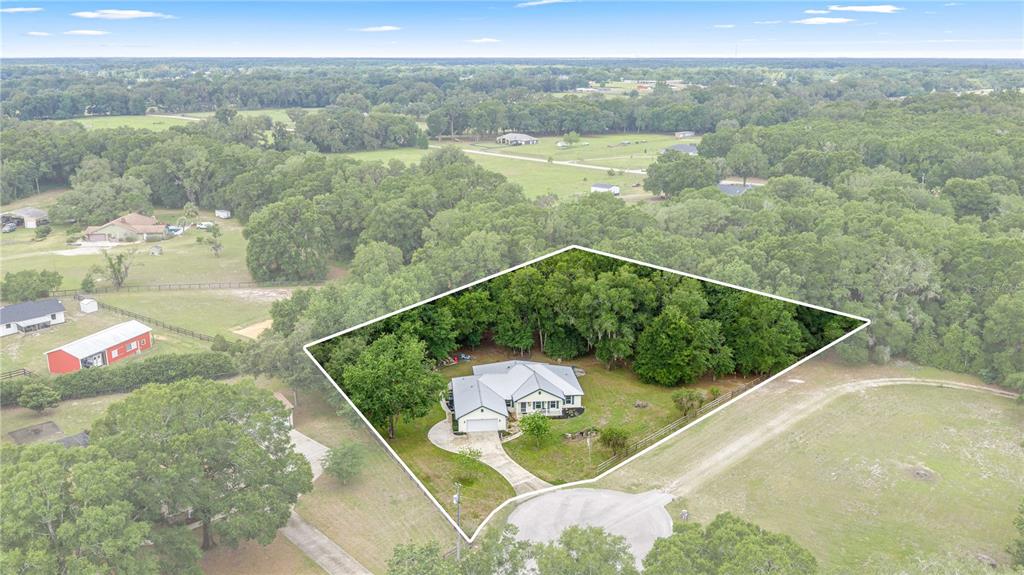 2250 Southeast 157th Lane Road Summerfield, FL 34491 - Photo 2 of 42