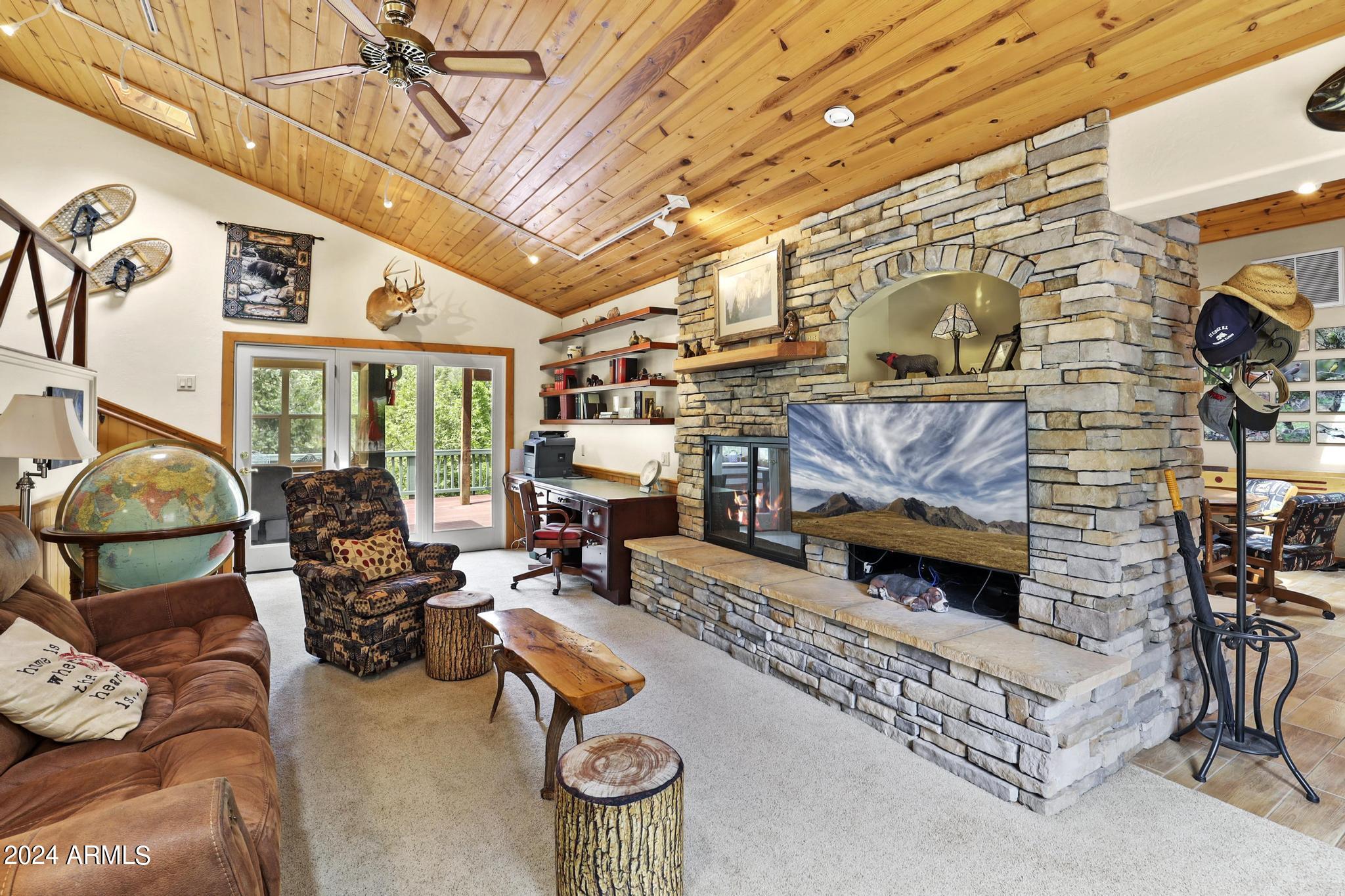 4678 Bear Flat Road Payson, AZ 85541 - Photo 6 of 76 Living Room