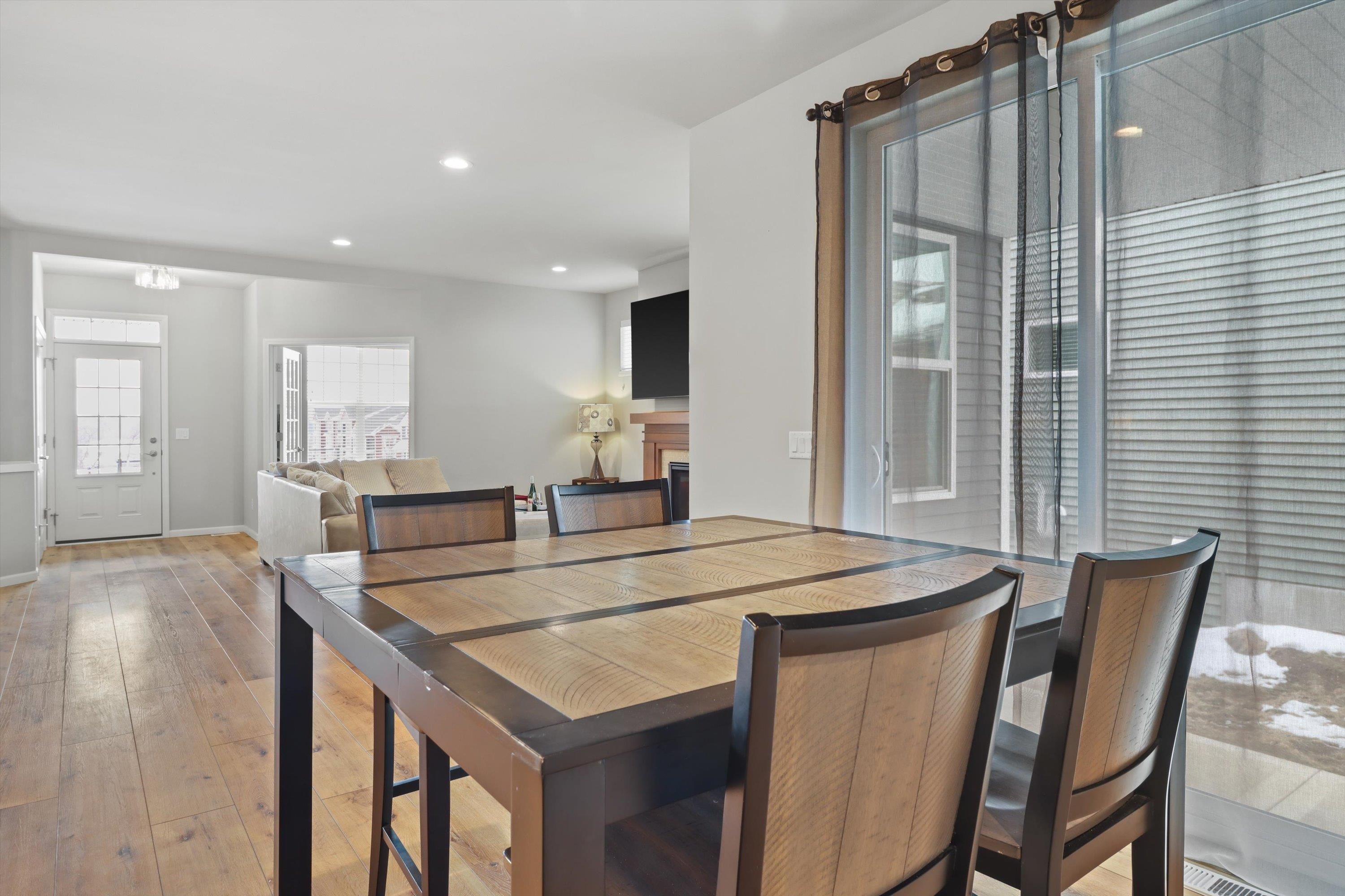 678 Hillcrest Drive Waunakee, WI 53597 - Photo 11 of 35