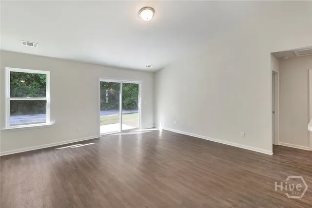 $2,000 | 233 Willis Way, Broxton, GA 31519