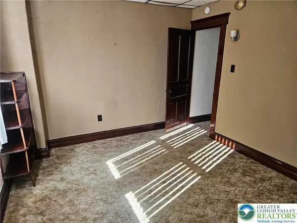 $1,100 | 10 Leisenring Street, Lansford, PA 18232