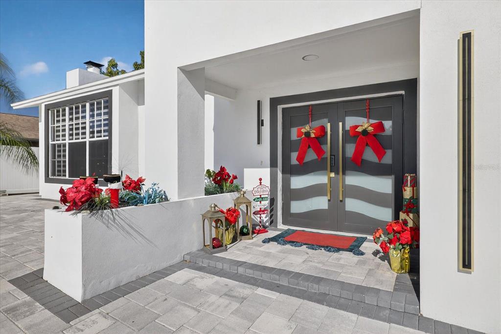 7613 Rustic Drive Tampa, FL 33634 - Photo 3 of 31