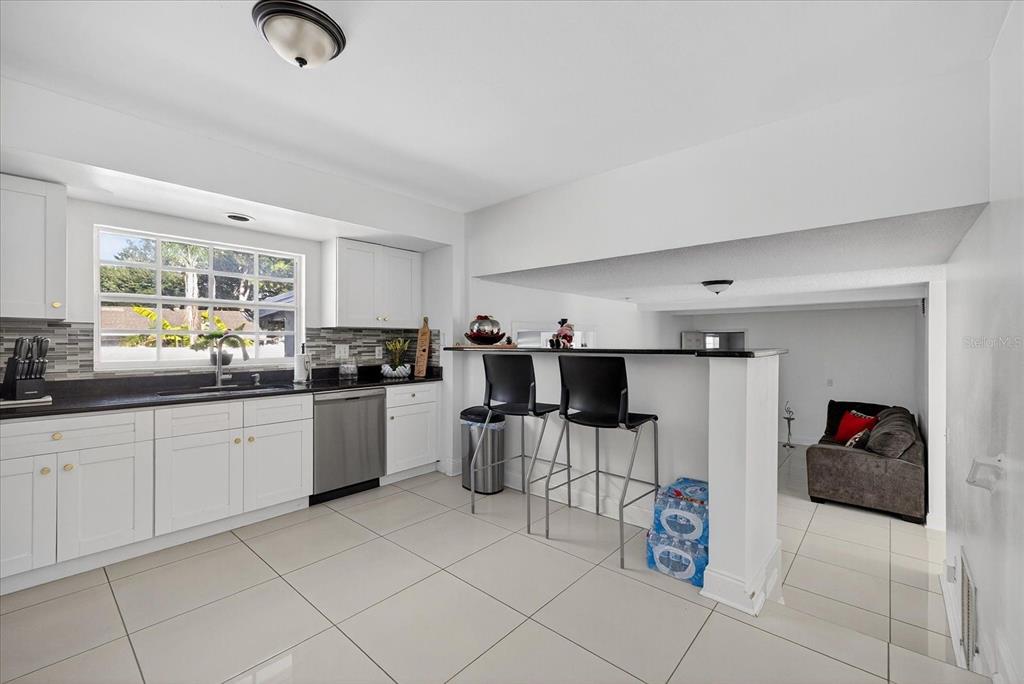 7613 Rustic Drive Tampa, FL 33634 - Photo 10 of 31