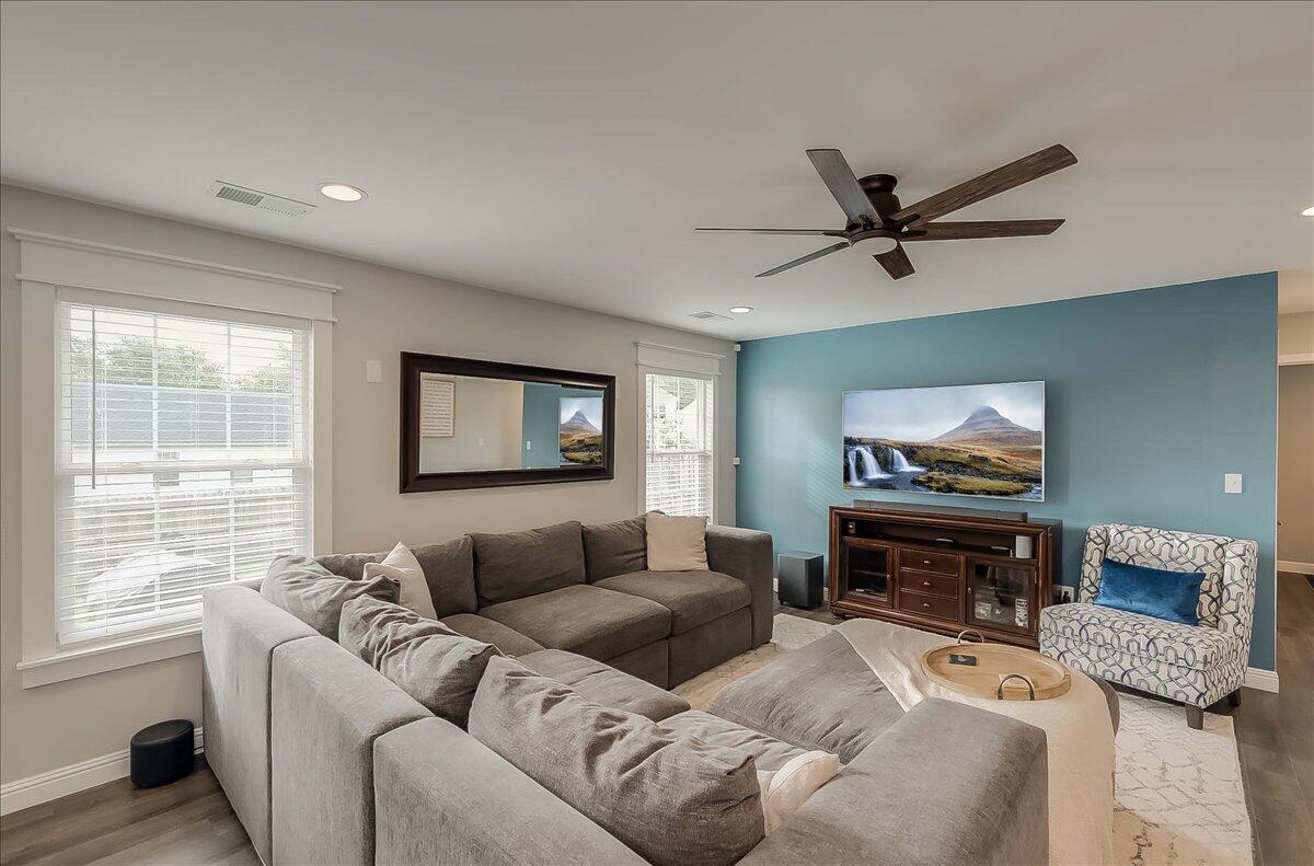1924 Sandersville Road Lexington, KY 40511 - Photo 12 of 25 12-2-10