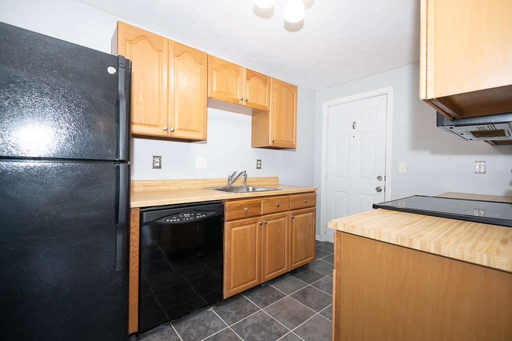 6 Inverness Avenue, Unit 8 Worcester, MA 01604 - Photo 21 of 28 Gallery Image 21