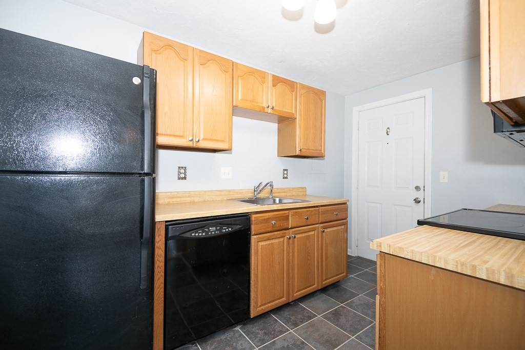 6 Inverness Avenue, Unit 8 Worcester, MA 01604 - Photo 26 of 28 Gallery Image 26