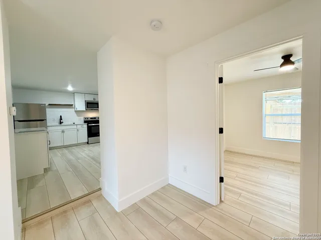 $1,025 | 2204 West San Antonio Street, Unit 3, New Braunfels, TX 78130