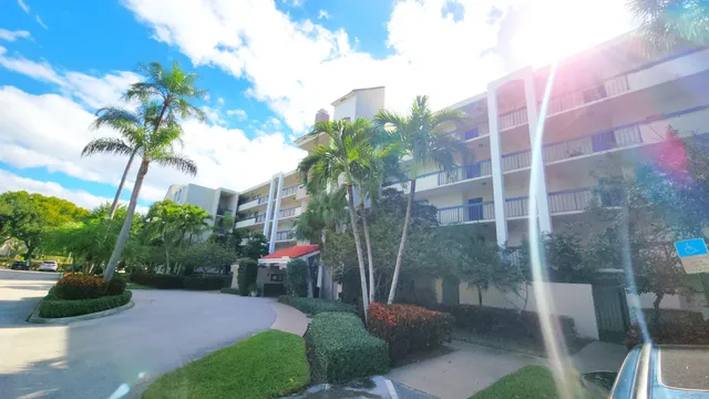 $4,999 | 950 Lavers Circle, Unit F109, Delray Beach, FL 33444