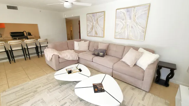 $4,999 | 950 Lavers Circle, Unit F109, Delray Beach, FL 33444