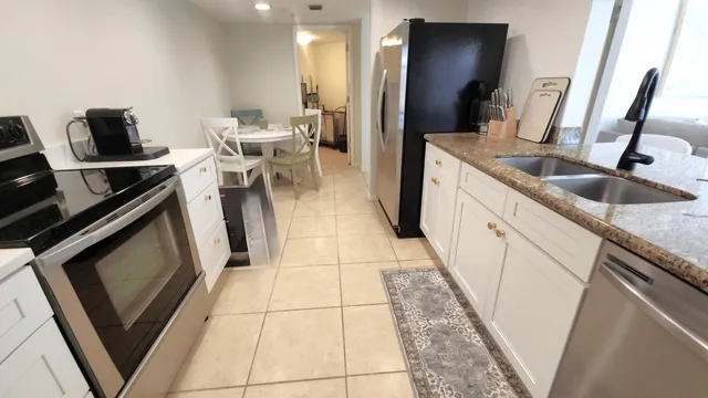 $4,999 | 950 Lavers Circle, Unit F109, Delray Beach, FL 33444