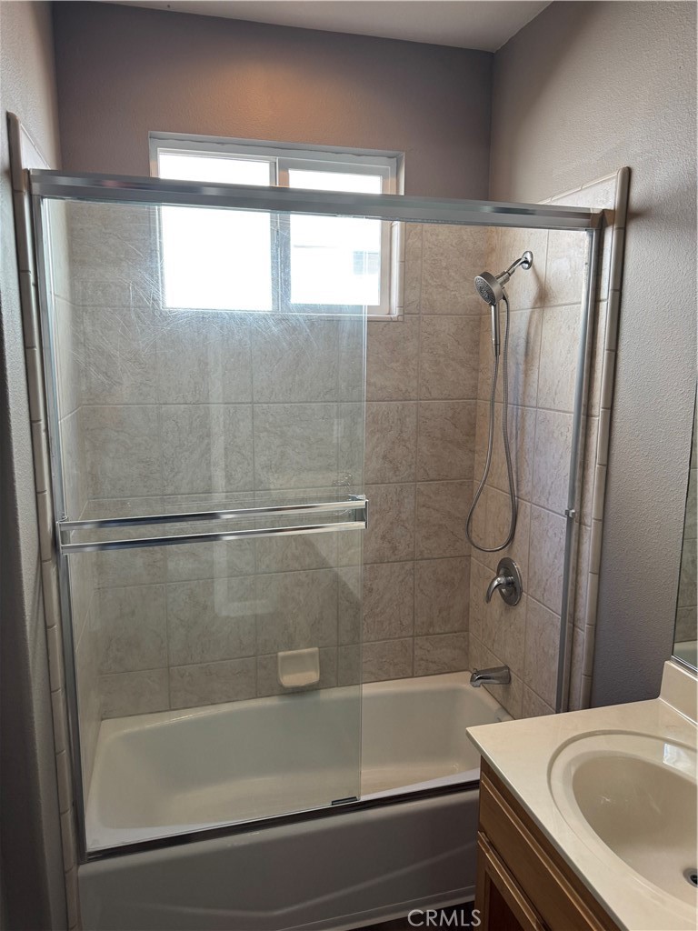 1041 Raven Lane Chico, CA 95926 - Photo 17 of 19 a bathroom with a sink and a bathtub