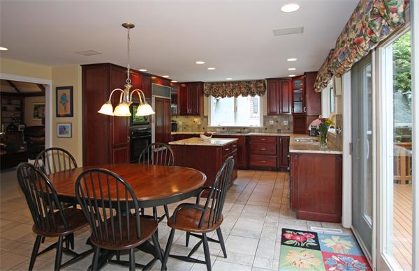 178 Prides Crossing Road Sudbury, MA 01776 - Photo 7 of 27 Gallery Image 7