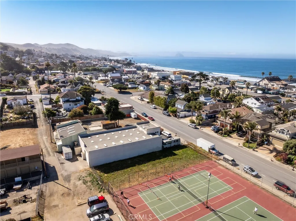 0 Ash Cayucos, CA 93430 - Photo 3 of 15 a view of a city