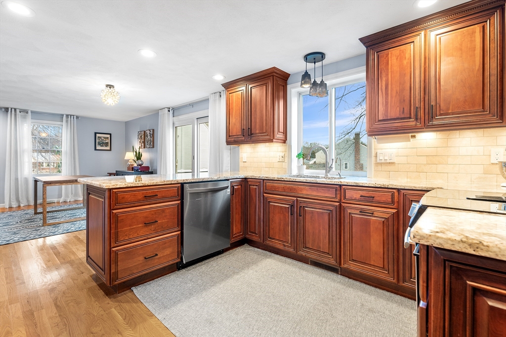5 Reeves Road Maynard, MA 01754 - Photo 12 of 41 Gallery Image 12