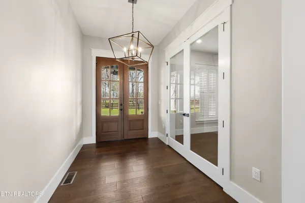 $3,500,000 | 6419 Highway 70, Crossville, TN 38571