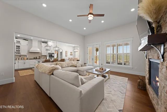 $3,900,000 | 6419 Highway 70, Crossville, TN 38571