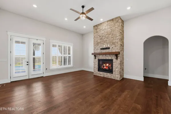 $3,500,000 | 6419 Highway 70, Crossville, TN 38571