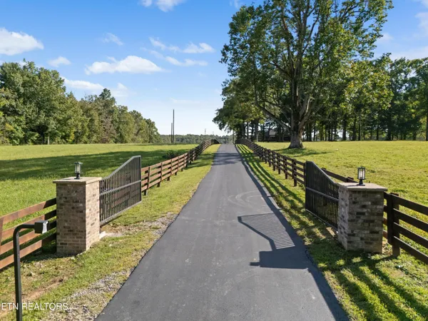 $3,500,000 | 6419 Highway 70, Crossville, TN 38571