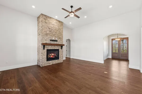 $3,500,000 | 6419 Highway 70, Crossville, TN 38571