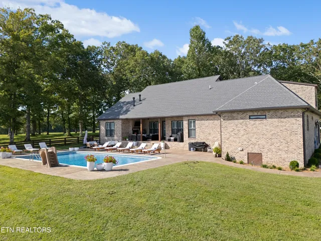 $3,900,000 | 6419 Highway 70, Crossville, TN 38571