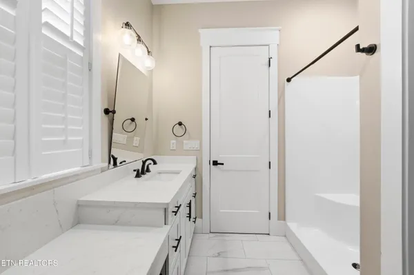 $3,500,000 | 6419 Highway 70, Crossville, TN 38571