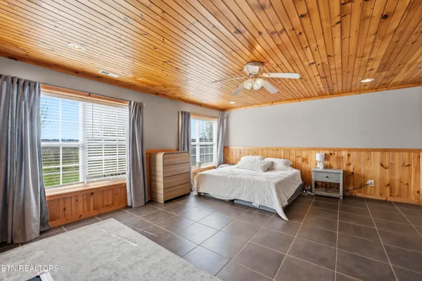 $3,500,000 | 6419 Highway 70, Crossville, TN 38571