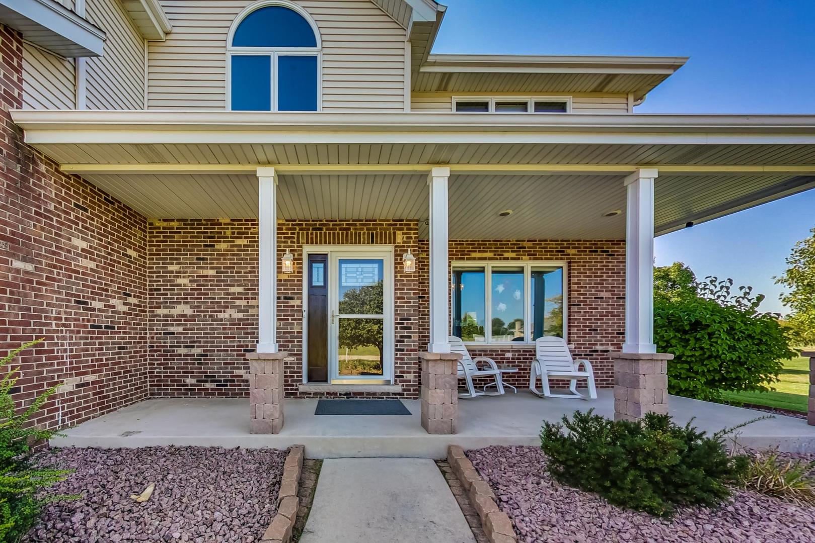 22426 South Farm View Road New Lenox, IL 60451 - Photo 3 of 46 Gallery Image 3