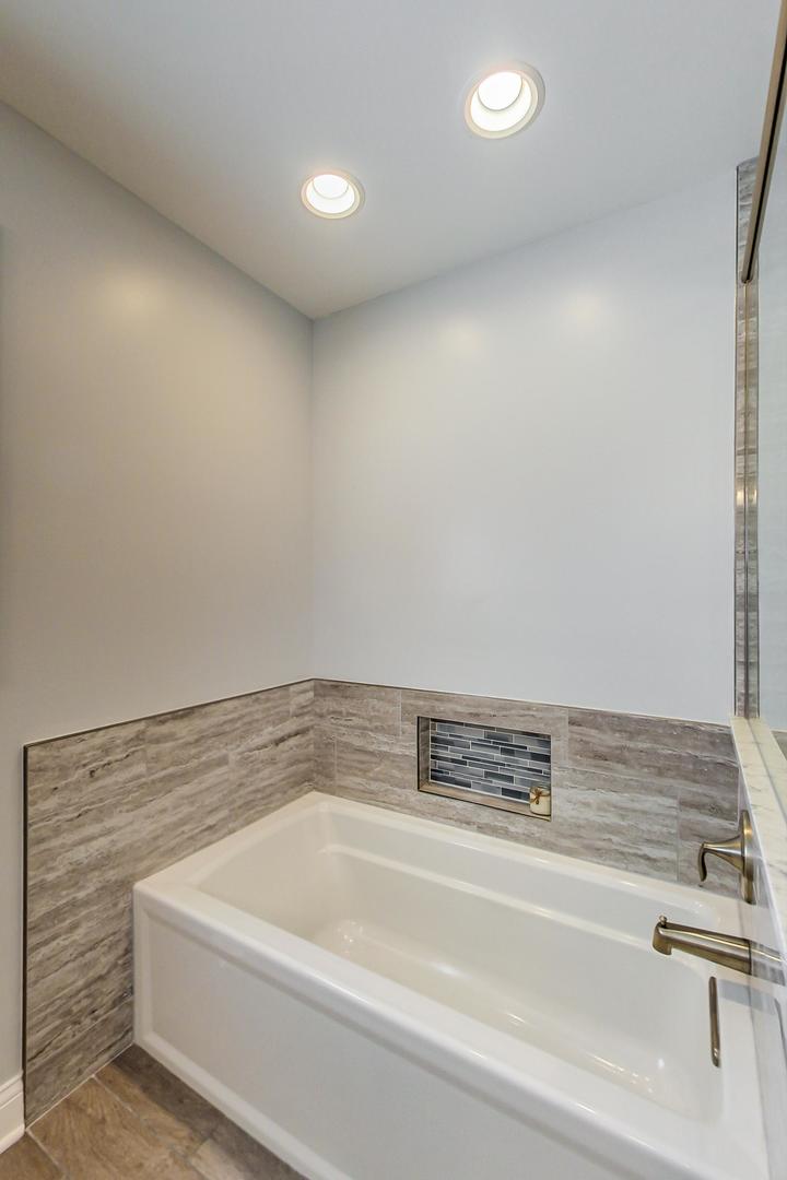 22426 South Farm View Road New Lenox, IL 60451 - Photo 22 of 46 Gallery Image 22