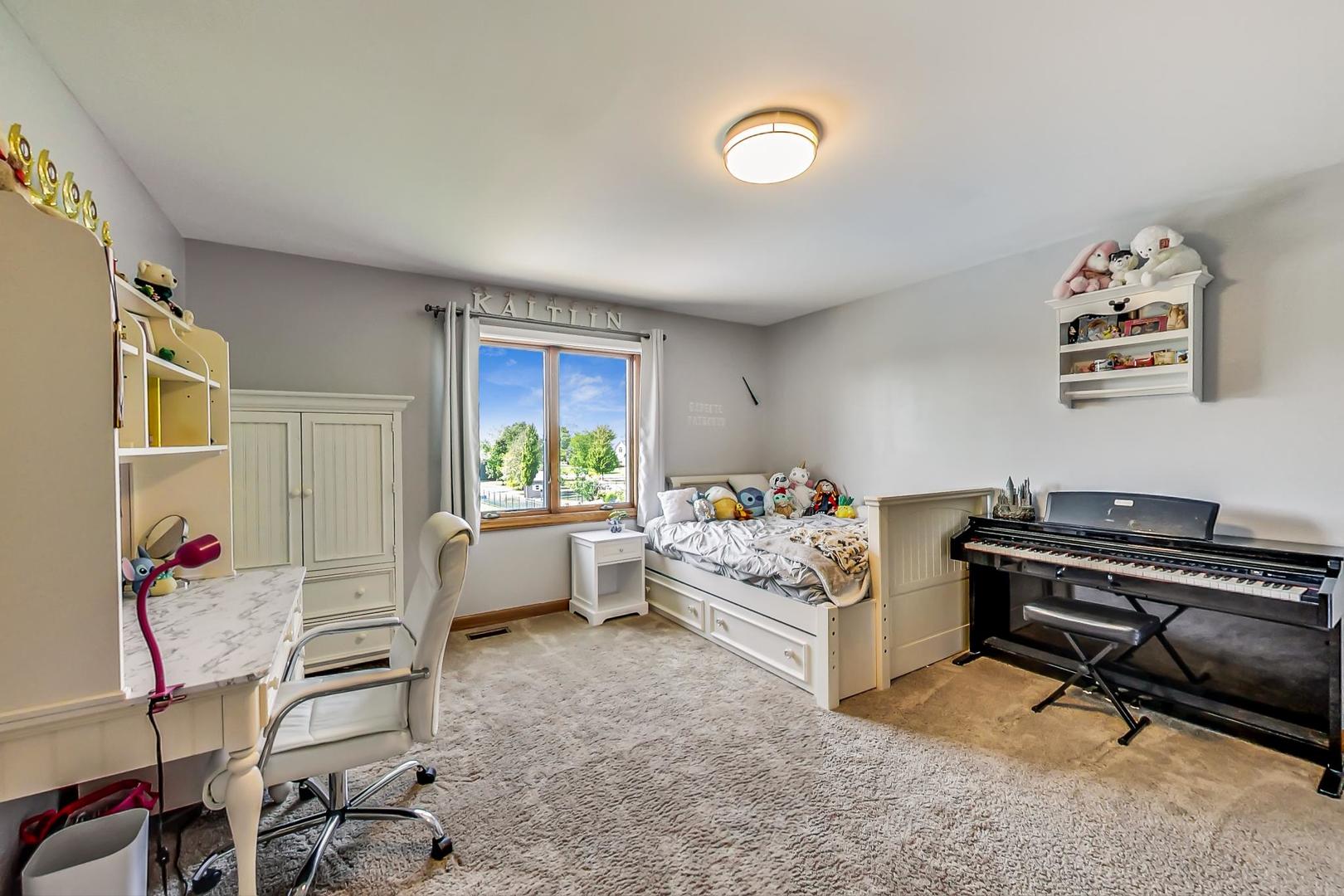 22426 South Farm View Road New Lenox, IL 60451 - Photo 29 of 46 Gallery Image 29