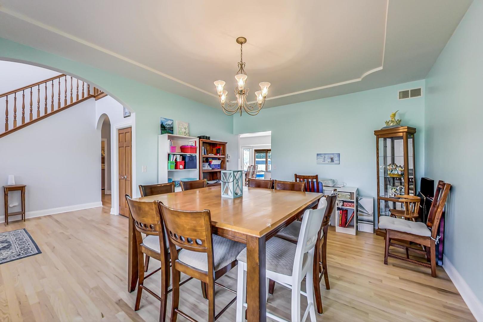 22426 South Farm View Road New Lenox, IL 60451 - Photo 8 of 46 Gallery Image 8