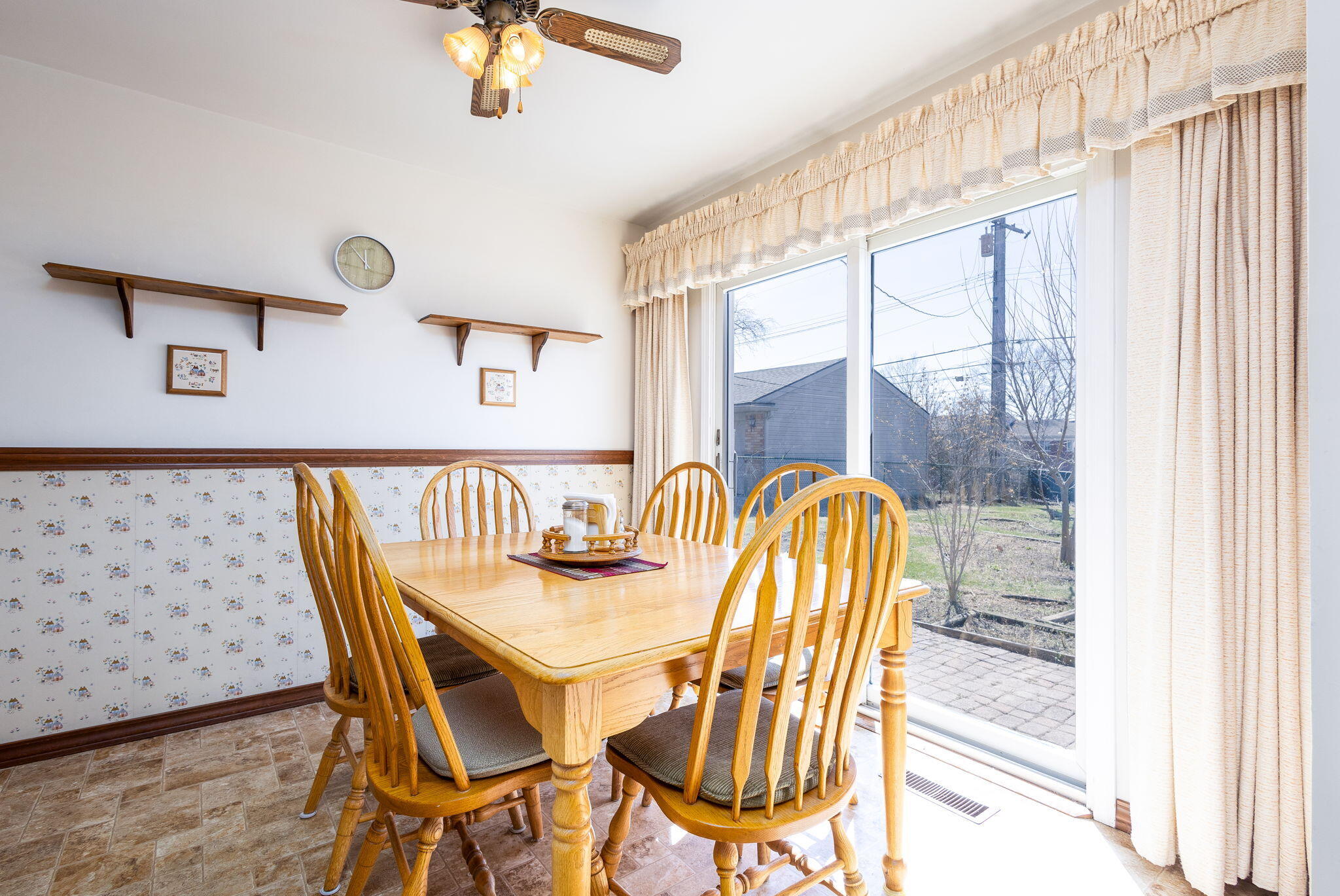 428 Meadow Lane Rochester, MI 48307 - Photo 12 of 40 12-web-or-mls-428 Meadow Lane-12
