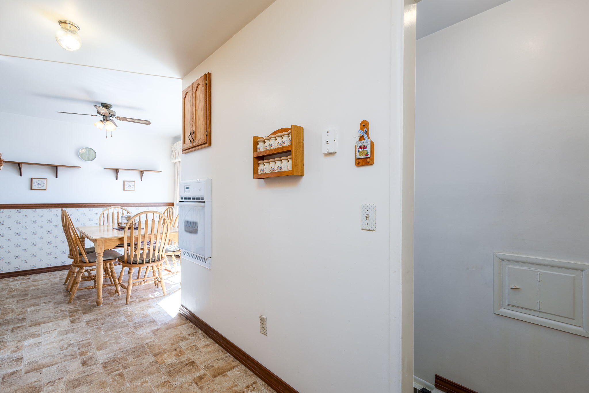 428 Meadow Lane Rochester, MI 48307 - Photo 17 of 40 16-web-or-mls-428 Meadow Lane-16