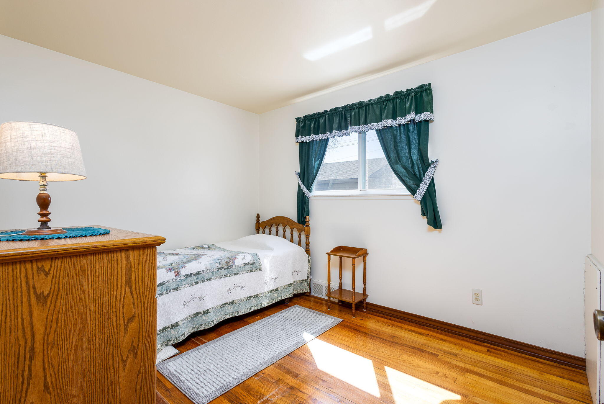 428 Meadow Lane Rochester, MI 48307 - Photo 20 of 40 22-web-or-mls-428 Meadow Lane-22