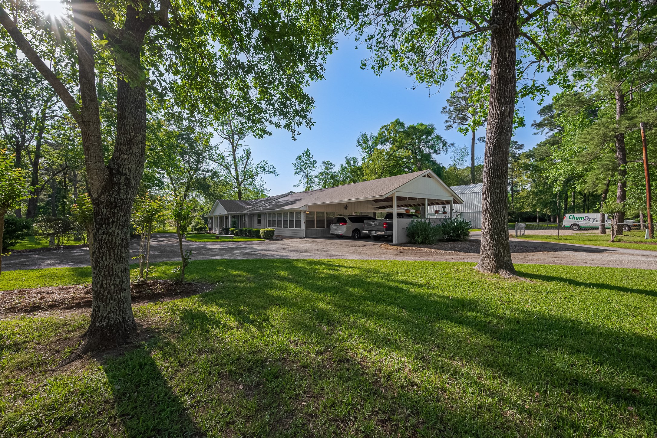 1535 Spring Hills Drive Spring, TX 77386 - Photo 3 of 40 A personal retreat on 2.57 acres in Spring Hills near Rayford Rd. ideal for entertaining.
