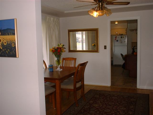3921 South Lamonte Street Spokane, WA 99203 - Photo 3 of 5