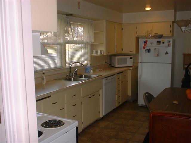 3921 South Lamonte Street Spokane, WA 99203 - Photo 4 of 5