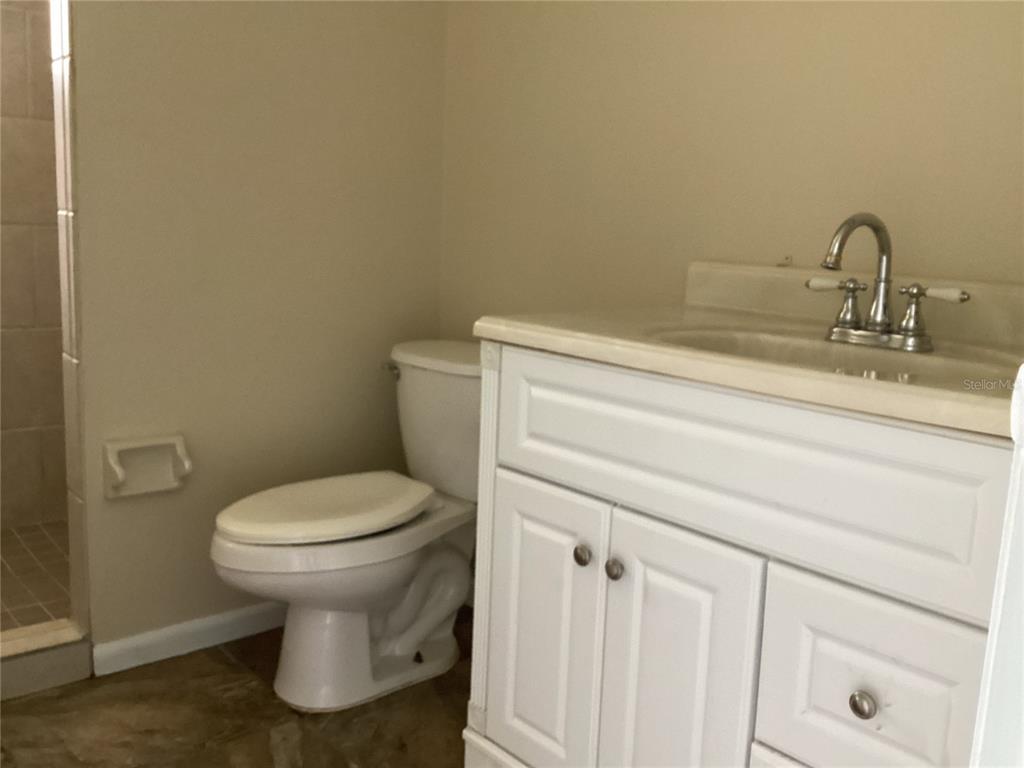 3 Oak Ridge Road Davenport, FL 33837 - Photo 10 of 37