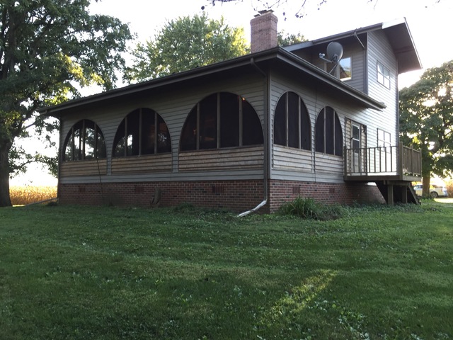 205 West School Road Maroa, IL 61756 - Photo 2 of 20 a house view with a outdoor space
